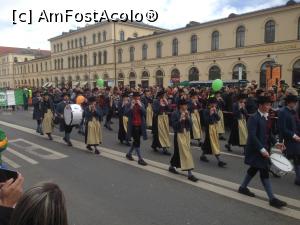 [P48] Munchen - Parada de Sf Patrick » foto by mishu
 - 
<span class="allrVoted glyphicon glyphicon-heart hidden" id="av950334"></span>
<a class="m-l-10 hidden" id="sv950334" onclick="voting_Foto_DelVot(,950334,4310)" role="button">șterge vot <span class="glyphicon glyphicon-remove"></span></a>
<a id="v9950334" class=" c-red"  onclick="voting_Foto_SetVot(950334)" role="button"><span class="glyphicon glyphicon-heart-empty"></span> <b>LIKE</b> = Votează poza</a> <img class="hidden"  id="f950334W9" src="/imagini/loader.gif" border="0" /><span class="AjErrMes hidden" id="e950334ErM"></span>