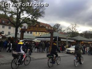 [P35] Viktualienmarkt München » foto by mishu
 - 
<span class="allrVoted glyphicon glyphicon-heart hidden" id="av1040289"></span>
<a class="m-l-10 hidden" id="sv1040289" onclick="voting_Foto_DelVot(,1040289,4310)" role="button">șterge vot <span class="glyphicon glyphicon-remove"></span></a>
<a id="v91040289" class=" c-red"  onclick="voting_Foto_SetVot(1040289)" role="button"><span class="glyphicon glyphicon-heart-empty"></span> <b>LIKE</b> = Votează poza</a> <img class="hidden"  id="f1040289W9" src="/imagini/loader.gif" border="0" /><span class="AjErrMes hidden" id="e1040289ErM"></span>