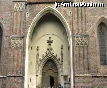 [P25] Intrarea principală în Frauenkirche » foto by Costi
 - 
<span class="allrVoted glyphicon glyphicon-heart hidden" id="av36818"></span>
<a class="m-l-10 hidden" id="sv36818" onclick="voting_Foto_DelVot(,36818,4310)" role="button">șterge vot <span class="glyphicon glyphicon-remove"></span></a>
<a id="v936818" class=" c-red"  onclick="voting_Foto_SetVot(36818)" role="button"><span class="glyphicon glyphicon-heart-empty"></span> <b>LIKE</b> = Votează poza</a> <img class="hidden"  id="f36818W9" src="/imagini/loader.gif" border="0" /><span class="AjErrMes hidden" id="e36818ErM"></span>
