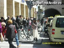 [P67] multi turisti de natii diferite si multe biciclete. » foto by adryana
 - 
<span class="allrVoted glyphicon glyphicon-heart hidden" id="av317045"></span>
<a class="m-l-10 hidden" id="sv317045" onclick="voting_Foto_DelVot(,317045,4310)" role="button">șterge vot <span class="glyphicon glyphicon-remove"></span></a>
<a id="v9317045" class=" c-red"  onclick="voting_Foto_SetVot(317045)" role="button"><span class="glyphicon glyphicon-heart-empty"></span> <b>LIKE</b> = Votează poza</a> <img class="hidden"  id="f317045W9" src="/imagini/loader.gif" border="0" /><span class="AjErrMes hidden" id="e317045ErM"></span>