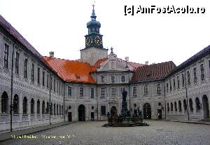 [P10] Curtea interioara a Muzeului Residenz, fosta resedinta a regilor Bavariei si a printilor electori » foto by Puiu2010
 - 
<span class="allrVoted glyphicon glyphicon-heart hidden" id="av378057"></span>
<a class="m-l-10 hidden" id="sv378057" onclick="voting_Foto_DelVot(,378057,4310)" role="button">șterge vot <span class="glyphicon glyphicon-remove"></span></a>
<a id="v9378057" class=" c-red"  onclick="voting_Foto_SetVot(378057)" role="button"><span class="glyphicon glyphicon-heart-empty"></span> <b>LIKE</b> = Votează poza</a> <img class="hidden"  id="f378057W9" src="/imagini/loader.gif" border="0" /><span class="AjErrMes hidden" id="e378057ErM"></span>