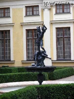 [P12] Curte interioara a muzului Residenz » foto by Puiu2010
 - 
<span class="allrVoted glyphicon glyphicon-heart hidden" id="av378061"></span>
<a class="m-l-10 hidden" id="sv378061" onclick="voting_Foto_DelVot(,378061,4310)" role="button">șterge vot <span class="glyphicon glyphicon-remove"></span></a>
<a id="v9378061" class=" c-red"  onclick="voting_Foto_SetVot(378061)" role="button"><span class="glyphicon glyphicon-heart-empty"></span> <b>LIKE</b> = Votează poza</a> <img class="hidden"  id="f378061W9" src="/imagini/loader.gif" border="0" /><span class="AjErrMes hidden" id="e378061ErM"></span>
