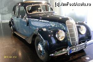 [P56] Un BMW, model 335 din 1939 » foto by Puiu2010
 - 
<span class="allrVoted glyphicon glyphicon-heart hidden" id="av378279"></span>
<a class="m-l-10 hidden" id="sv378279" onclick="voting_Foto_DelVot(,378279,4310)" role="button">șterge vot <span class="glyphicon glyphicon-remove"></span></a>
<a id="v9378279" class=" c-red"  onclick="voting_Foto_SetVot(378279)" role="button"><span class="glyphicon glyphicon-heart-empty"></span> <b>LIKE</b> = Votează poza</a> <img class="hidden"  id="f378279W9" src="/imagini/loader.gif" border="0" /><span class="AjErrMes hidden" id="e378279ErM"></span>