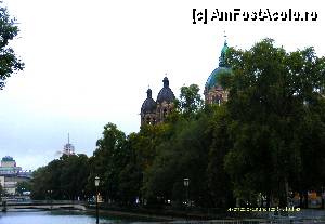 [P08] Biserica evanghelica Sf. Lukas, pe malul drept al raului Isar » foto by Puiu2010
 - 
<span class="allrVoted glyphicon glyphicon-heart hidden" id="av378052"></span>
<a class="m-l-10 hidden" id="sv378052" onclick="voting_Foto_DelVot(,378052,4310)" role="button">șterge vot <span class="glyphicon glyphicon-remove"></span></a>
<a id="v9378052" class=" c-red"  onclick="voting_Foto_SetVot(378052)" role="button"><span class="glyphicon glyphicon-heart-empty"></span> <b>LIKE</b> = Votează poza</a> <img class="hidden"  id="f378052W9" src="/imagini/loader.gif" border="0" /><span class="AjErrMes hidden" id="e378052ErM"></span>