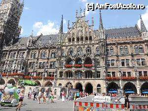 [P03] Primaria Noua si piata Marienplatz » foto by andromeda
 - 
<span class="allrVoted glyphicon glyphicon-heart hidden" id="av495073"></span>
<a class="m-l-10 hidden" id="sv495073" onclick="voting_Foto_DelVot(,495073,4310)" role="button">șterge vot <span class="glyphicon glyphicon-remove"></span></a>
<a id="v9495073" class=" c-red"  onclick="voting_Foto_SetVot(495073)" role="button"><span class="glyphicon glyphicon-heart-empty"></span> <b>LIKE</b> = Votează poza</a> <img class="hidden"  id="f495073W9" src="/imagini/loader.gif" border="0" /><span class="AjErrMes hidden" id="e495073ErM"></span>