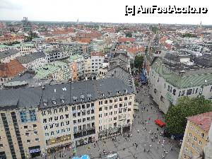 [P35] Piata Marienplatz vazuta din Turnul Primariei Noi » foto by andromeda
 - 
<span class="allrVoted glyphicon glyphicon-heart hidden" id="av495246"></span>
<a class="m-l-10 hidden" id="sv495246" onclick="voting_Foto_DelVot(,495246,4310)" role="button">șterge vot <span class="glyphicon glyphicon-remove"></span></a>
<a id="v9495246" class=" c-red"  onclick="voting_Foto_SetVot(495246)" role="button"><span class="glyphicon glyphicon-heart-empty"></span> <b>LIKE</b> = Votează poza</a> <img class="hidden"  id="f495246W9" src="/imagini/loader.gif" border="0" /><span class="AjErrMes hidden" id="e495246ErM"></span>