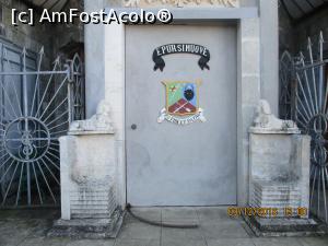 [P08] Usa de piatra si cele doua fotolii » foto by elviramvio
 - 
<span class="allrVoted glyphicon glyphicon-heart hidden" id="av817599"></span>
<a class="m-l-10 hidden" id="sv817599" onclick="voting_Foto_DelVot(,817599,4329)" role="button">șterge vot <span class="glyphicon glyphicon-remove"></span></a>
<a id="v9817599" class=" c-red"  onclick="voting_Foto_SetVot(817599)" role="button"><span class="glyphicon glyphicon-heart-empty"></span> <b>LIKE</b> = Votează poza</a> <img class="hidden"  id="f817599W9" src="/imagini/loader.gif" border="0" /><span class="AjErrMes hidden" id="e817599ErM"></span>