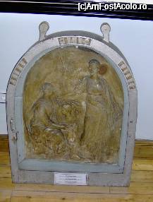 [P16] Castelul Iulia Hasdeu - exponat adus de la cavoul Iuliei Hasdeu (cimitirul Bellu, Bucuresti). » foto by cc_iordachescu
 - 
<span class="allrVoted glyphicon glyphicon-heart hidden" id="av55240"></span>
<a class="m-l-10 hidden" id="sv55240" onclick="voting_Foto_DelVot(,55240,4329)" role="button">șterge vot <span class="glyphicon glyphicon-remove"></span></a>
<a id="v955240" class=" c-red"  onclick="voting_Foto_SetVot(55240)" role="button"><span class="glyphicon glyphicon-heart-empty"></span> <b>LIKE</b> = Votează poza</a> <img class="hidden"  id="f55240W9" src="/imagini/loader.gif" border="0" /><span class="AjErrMes hidden" id="e55240ErM"></span>