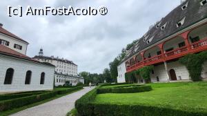 [P07] Castelul de jos sau Unterschloss incearca sa reconstruiasca conceputul initial al muzeului, o mare parte a colectiei arhiducelui putand fi admirata in cele 3 Camere de armuri, Camera de arta si curiozitati si Sala Antichitatilor. » foto by geani anto
 - 
<span class="allrVoted glyphicon glyphicon-heart hidden" id="av1422155"></span>
<a class="m-l-10 hidden" id="sv1422155" onclick="voting_Foto_DelVot(,1422155,4343)" role="button">șterge vot <span class="glyphicon glyphicon-remove"></span></a>
<a id="v91422155" class=" c-red"  onclick="voting_Foto_SetVot(1422155)" role="button"><span class="glyphicon glyphicon-heart-empty"></span> <b>LIKE</b> = Votează poza</a> <img class="hidden"  id="f1422155W9" src="/imagini/loader.gif" border="0" /><span class="AjErrMes hidden" id="e1422155ErM"></span>