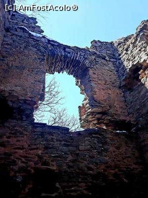 [P11] Ziduri, ruine » foto by Daniela H
 - 
<span class="allrVoted glyphicon glyphicon-heart hidden" id="av1357352"></span>
<a class="m-l-10 hidden" id="sv1357352" onclick="voting_Foto_DelVot(,1357352,4346)" role="button">șterge vot <span class="glyphicon glyphicon-remove"></span></a>
<a id="v91357352" class=" c-red"  onclick="voting_Foto_SetVot(1357352)" role="button"><span class="glyphicon glyphicon-heart-empty"></span> <b>LIKE</b> = Votează poza</a> <img class="hidden"  id="f1357352W9" src="/imagini/loader.gif" border="0" /><span class="AjErrMes hidden" id="e1357352ErM"></span>