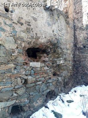 [P06] Ziduri, ruine » foto by Daniela H
 - 
<span class="allrVoted glyphicon glyphicon-heart hidden" id="av1357347"></span>
<a class="m-l-10 hidden" id="sv1357347" onclick="voting_Foto_DelVot(,1357347,4346)" role="button">șterge vot <span class="glyphicon glyphicon-remove"></span></a>
<a id="v91357347" class=" c-red"  onclick="voting_Foto_SetVot(1357347)" role="button"><span class="glyphicon glyphicon-heart-empty"></span> <b>LIKE</b> = Votează poza</a> <img class="hidden"  id="f1357347W9" src="/imagini/loader.gif" border="0" /><span class="AjErrMes hidden" id="e1357347ErM"></span>