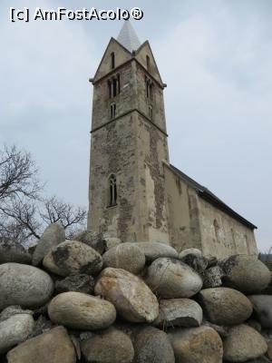 [P13] Biserica de piatră din Sântămăria Orlea.  » foto by tata123 🔱
 - 
<span class="allrVoted glyphicon glyphicon-heart hidden" id="av727629"></span>
<a class="m-l-10 hidden" id="sv727629" onclick="voting_Foto_DelVot(,727629,4346)" role="button">șterge vot <span class="glyphicon glyphicon-remove"></span></a>
<a id="v9727629" class=" c-red"  onclick="voting_Foto_SetVot(727629)" role="button"><span class="glyphicon glyphicon-heart-empty"></span> <b>LIKE</b> = Votează poza</a> <img class="hidden"  id="f727629W9" src="/imagini/loader.gif" border="0" /><span class="AjErrMes hidden" id="e727629ErM"></span>