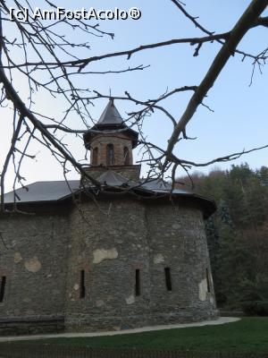 [P04] Biserica de piatră de la Prislop - se observă urmele de tencuială/picture exterioară.  » foto by tata123 🔱
 - 
<span class="allrVoted glyphicon glyphicon-heart hidden" id="av727620"></span>
<a class="m-l-10 hidden" id="sv727620" onclick="voting_Foto_DelVot(,727620,4346)" role="button">șterge vot <span class="glyphicon glyphicon-remove"></span></a>
<a id="v9727620" class=" c-red"  onclick="voting_Foto_SetVot(727620)" role="button"><span class="glyphicon glyphicon-heart-empty"></span> <b>LIKE</b> = Votează poza</a> <img class="hidden"  id="f727620W9" src="/imagini/loader.gif" border="0" /><span class="AjErrMes hidden" id="e727620ErM"></span>