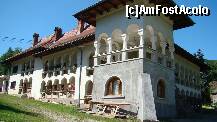 [P30] Sa mai admiram aceasta arhitectura minunata  - stil brancovenesc , nu?(nu-s specialist) » foto by kelyboy
 - 
<span class="allrVoted glyphicon glyphicon-heart hidden" id="av289143"></span>
<a class="m-l-10 hidden" id="sv289143" onclick="voting_Foto_DelVot(,289143,4346)" role="button">șterge vot <span class="glyphicon glyphicon-remove"></span></a>
<a id="v9289143" class=" c-red"  onclick="voting_Foto_SetVot(289143)" role="button"><span class="glyphicon glyphicon-heart-empty"></span> <b>LIKE</b> = Votează poza</a> <img class="hidden"  id="f289143W9" src="/imagini/loader.gif" border="0" /><span class="AjErrMes hidden" id="e289143ErM"></span>