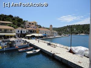 [P15] Portul din Vathi, insula Meganisi, 2013.  » foto by maryka
 - 
<span class="allrVoted glyphicon glyphicon-heart hidden" id="av883305"></span>
<a class="m-l-10 hidden" id="sv883305" onclick="voting_Foto_DelVot(,883305,4364)" role="button">șterge vot <span class="glyphicon glyphicon-remove"></span></a>
<a id="v9883305" class=" c-red"  onclick="voting_Foto_SetVot(883305)" role="button"><span class="glyphicon glyphicon-heart-empty"></span> <b>LIKE</b> = Votează poza</a> <img class="hidden"  id="f883305W9" src="/imagini/loader.gif" border="0" /><span class="AjErrMes hidden" id="e883305ErM"></span>