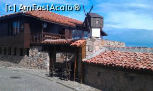 [P12] Un mic restaurant pe malul mării în oraşul-staţiune Sozopol, Bulgaria.  » foto by traian.leuca †
 - 
<span class="allrVoted glyphicon glyphicon-heart hidden" id="av744937"></span>
<a class="m-l-10 hidden" id="sv744937" onclick="voting_Foto_DelVot(,744937,4367)" role="button">șterge vot <span class="glyphicon glyphicon-remove"></span></a>
<a id="v9744937" class=" c-red"  onclick="voting_Foto_SetVot(744937)" role="button"><span class="glyphicon glyphicon-heart-empty"></span> <b>LIKE</b> = Votează poza</a> <img class="hidden"  id="f744937W9" src="/imagini/loader.gif" border="0" /><span class="AjErrMes hidden" id="e744937ErM"></span>
