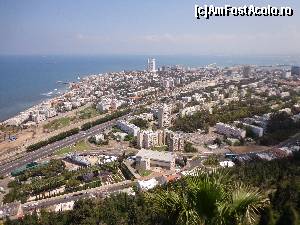 [P52] Haifa: vedere de pe pe terasa terminalului telecabinei de pe muntele Carmel » foto by mariana.olaru
 - 
<span class="allrVoted glyphicon glyphicon-heart hidden" id="av628729"></span>
<a class="m-l-10 hidden" id="sv628729" onclick="voting_Foto_DelVot(,628729,4368)" role="button">șterge vot <span class="glyphicon glyphicon-remove"></span></a>
<a id="v9628729" class=" c-red"  onclick="voting_Foto_SetVot(628729)" role="button"><span class="glyphicon glyphicon-heart-empty"></span> <b>LIKE</b> = Votează poza</a> <img class="hidden"  id="f628729W9" src="/imagini/loader.gif" border="0" /><span class="AjErrMes hidden" id="e628729ErM"></span>