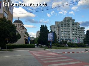 [P06] Hotel Sarmis și Catedrala Adormirii Maicii Domnului. » foto by maryka
 - 
<span class="allrVoted glyphicon glyphicon-heart hidden" id="av1232416"></span>
<a class="m-l-10 hidden" id="sv1232416" onclick="voting_Foto_DelVot(,1232416,4370)" role="button">șterge vot <span class="glyphicon glyphicon-remove"></span></a>
<a id="v91232416" class=" c-red"  onclick="voting_Foto_SetVot(1232416)" role="button"><span class="glyphicon glyphicon-heart-empty"></span> <b>LIKE</b> = Votează poza</a> <img class="hidden"  id="f1232416W9" src="/imagini/loader.gif" border="0" /><span class="AjErrMes hidden" id="e1232416ErM"></span>