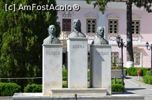 [P14] Horea Cloșca și Crișan » foto by AZE
 - 
<span class="allrVoted glyphicon glyphicon-heart hidden" id="av981825"></span>
<a class="m-l-10 hidden" id="sv981825" onclick="voting_Foto_DelVot(,981825,4370)" role="button">șterge vot <span class="glyphicon glyphicon-remove"></span></a>
<a id="v9981825" class=" c-red"  onclick="voting_Foto_SetVot(981825)" role="button"><span class="glyphicon glyphicon-heart-empty"></span> <b>LIKE</b> = Votează poza</a> <img class="hidden"  id="f981825W9" src="/imagini/loader.gif" border="0" /><span class="AjErrMes hidden" id="e981825ErM"></span>