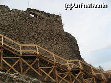 [P12] Cetatea Devei si fortificatiile ei » foto by sandu.53
 - 
<span class="allrVoted glyphicon glyphicon-heart hidden" id="av152406"></span>
<a class="m-l-10 hidden" id="sv152406" onclick="voting_Foto_DelVot(,152406,4370)" role="button">șterge vot <span class="glyphicon glyphicon-remove"></span></a>
<a id="v9152406" class=" c-red"  onclick="voting_Foto_SetVot(152406)" role="button"><span class="glyphicon glyphicon-heart-empty"></span> <b>LIKE</b> = Votează poza</a> <img class="hidden"  id="f152406W9" src="/imagini/loader.gif" border="0" /><span class="AjErrMes hidden" id="e152406ErM"></span>
