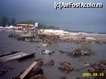 [P20] Aici este locul unde s-a spart faleza iar lacul s-a unit cu marea » foto by pepsi70ro
 - 
<span class="allrVoted glyphicon glyphicon-heart hidden" id="av189705"></span>
<a class="m-l-10 hidden" id="sv189705" onclick="voting_Foto_DelVot(,189705,4397)" role="button">șterge vot <span class="glyphicon glyphicon-remove"></span></a>
<a id="v9189705" class=" c-red"  onclick="voting_Foto_SetVot(189705)" role="button"><span class="glyphicon glyphicon-heart-empty"></span> <b>LIKE</b> = Votează poza</a> <img class="hidden"  id="f189705W9" src="/imagini/loader.gif" border="0" /><span class="AjErrMes hidden" id="e189705ErM"></span>