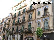 [P48] PALMA-COPIE A BARCELONEI,DAR AICI  VEDEM SPECIFICUL LOCULUI[CASE BEJ CU JALUZELE DIN LEMN SAU METAL VERZI] » foto by rsimona
 - 
<span class="allrVoted glyphicon glyphicon-heart hidden" id="av208839"></span>
<a class="m-l-10 hidden" id="sv208839" onclick="voting_Foto_DelVot(,208839,4407)" role="button">șterge vot <span class="glyphicon glyphicon-remove"></span></a>
<a id="v9208839" class=" c-red"  onclick="voting_Foto_SetVot(208839)" role="button"><span class="glyphicon glyphicon-heart-empty"></span> <b>LIKE</b> = Votează poza</a> <img class="hidden"  id="f208839W9" src="/imagini/loader.gif" border="0" /><span class="AjErrMes hidden" id="e208839ErM"></span>