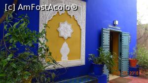 [P15] Detalii in galben, intrarea in magazinul de souveniruri, Gradina Majorelle » foto by mecut
 - 
<span class="allrVoted glyphicon glyphicon-heart hidden" id="av1014835"></span>
<a class="m-l-10 hidden" id="sv1014835" onclick="voting_Foto_DelVot(,1014835,4416)" role="button">șterge vot <span class="glyphicon glyphicon-remove"></span></a>
<a id="v91014835" class=" c-red"  onclick="voting_Foto_SetVot(1014835)" role="button"><span class="glyphicon glyphicon-heart-empty"></span> <b>LIKE</b> = Votează poza</a> <img class="hidden"  id="f1014835W9" src="/imagini/loader.gif" border="0" /><span class="AjErrMes hidden" id="e1014835ErM"></span>