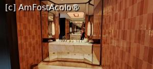 [P36] Hotel La Mamounia, interior toalete doamne, AmFostAcolo » foto by irinad
 - 
<span class="allrVoted glyphicon glyphicon-heart hidden" id="av1509061"></span>
<a class="m-l-10 hidden" id="sv1509061" onclick="voting_Foto_DelVot(,1509061,4416)" role="button">șterge vot <span class="glyphicon glyphicon-remove"></span></a>
<a id="v91509061" class=" c-red"  onclick="voting_Foto_SetVot(1509061)" role="button"><span class="glyphicon glyphicon-heart-empty"></span> <b>LIKE</b> = Votează poza</a> <img class="hidden"  id="f1509061W9" src="/imagini/loader.gif" border="0" /><span class="AjErrMes hidden" id="e1509061ErM"></span>