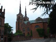 [P28] Catedrala din Roskilde (cca 40 km vest de Copenhaga),locul de inmormantare al monarhilor » foto by leone
 - 
<span class="allrVoted glyphicon glyphicon-heart hidden" id="av157954"></span>
<a class="m-l-10 hidden" id="sv157954" onclick="voting_Foto_DelVot(,157954,4424)" role="button">șterge vot <span class="glyphicon glyphicon-remove"></span></a>
<a id="v9157954" class=" c-red"  onclick="voting_Foto_SetVot(157954)" role="button"><span class="glyphicon glyphicon-heart-empty"></span> <b>LIKE</b> = Votează poza</a> <img class="hidden"  id="f157954W9" src="/imagini/loader.gif" border="0" /><span class="AjErrMes hidden" id="e157954ErM"></span>