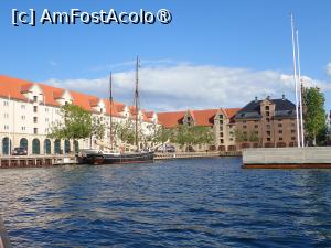 [P38] Copenhaga - navă istorică amarată lângă Asiatisk Plads » foto by Dragoș_MD
 - 
<span class="allrVoted glyphicon glyphicon-heart hidden" id="av1512556"></span>
<a class="m-l-10 hidden" id="sv1512556" onclick="voting_Foto_DelVot(,1512556,4424)" role="button">șterge vot <span class="glyphicon glyphicon-remove"></span></a>
<a id="v91512556" class=" c-red"  onclick="voting_Foto_SetVot(1512556)" role="button"><span class="glyphicon glyphicon-heart-empty"></span> <b>LIKE</b> = Votează poza</a> <img class="hidden"  id="f1512556W9" src="/imagini/loader.gif" border="0" /><span class="AjErrMes hidden" id="e1512556ErM"></span>