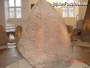[P22] Piatra runică de la Tirsted » foto by abancor
 - 
<span class="allrVoted glyphicon glyphicon-heart hidden" id="av417555"></span>
<a class="m-l-10 hidden" id="sv417555" onclick="voting_Foto_DelVot(,417555,4424)" role="button">șterge vot <span class="glyphicon glyphicon-remove"></span></a>
<a id="v9417555" class=" c-red"  onclick="voting_Foto_SetVot(417555)" role="button"><span class="glyphicon glyphicon-heart-empty"></span> <b>LIKE</b> = Votează poza</a> <img class="hidden"  id="f417555W9" src="/imagini/loader.gif" border="0" /><span class="AjErrMes hidden" id="e417555ErM"></span>