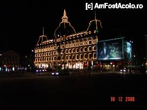 [P32] Magasin du Nord iluminat » foto by abancor
 - 
<span class="allrVoted glyphicon glyphicon-heart hidden" id="av417568"></span>
<a class="m-l-10 hidden" id="sv417568" onclick="voting_Foto_DelVot(,417568,4424)" role="button">șterge vot <span class="glyphicon glyphicon-remove"></span></a>
<a id="v9417568" class=" c-red"  onclick="voting_Foto_SetVot(417568)" role="button"><span class="glyphicon glyphicon-heart-empty"></span> <b>LIKE</b> = Votează poza</a> <img class="hidden"  id="f417568W9" src="/imagini/loader.gif" border="0" /><span class="AjErrMes hidden" id="e417568ErM"></span>