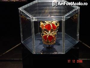 [P55] Tezaurul – coroana Reginei, purtată de regine între 1731 și 1840, și a Regelui, folosită între 1671 și 1848 » foto by abancor
 - 
<span class="allrVoted glyphicon glyphicon-heart hidden" id="av417599"></span>
<a class="m-l-10 hidden" id="sv417599" onclick="voting_Foto_DelVot(,417599,4424)" role="button">șterge vot <span class="glyphicon glyphicon-remove"></span></a>
<a id="v9417599" class=" c-red"  onclick="voting_Foto_SetVot(417599)" role="button"><span class="glyphicon glyphicon-heart-empty"></span> <b>LIKE</b> = Votează poza</a> <img class="hidden"  id="f417599W9" src="/imagini/loader.gif" border="0" /><span class="AjErrMes hidden" id="e417599ErM"></span>