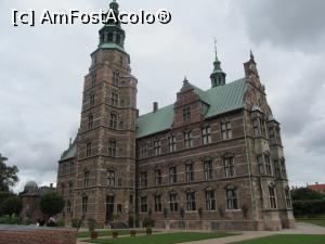 [P36] Palatul Rosenborg - reședința de vară pentru doar trei generații.  » foto by Aurici
 - 
<span class="allrVoted glyphicon glyphicon-heart hidden" id="av792269"></span>
<a class="m-l-10 hidden" id="sv792269" onclick="voting_Foto_DelVot(,792269,4424)" role="button">șterge vot <span class="glyphicon glyphicon-remove"></span></a>
<a id="v9792269" class=" c-red"  onclick="voting_Foto_SetVot(792269)" role="button"><span class="glyphicon glyphicon-heart-empty"></span> <b>LIKE</b> = Votează poza</a> <img class="hidden"  id="f792269W9" src="/imagini/loader.gif" border="0" /><span class="AjErrMes hidden" id="e792269ErM"></span>