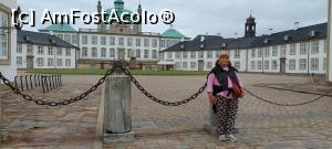 [P02] 2. După circa o oră, ajungem la Castelul Fredensborg. » foto by msnd
 - 
<span class="allrVoted glyphicon glyphicon-heart hidden" id="av1345260"></span>
<a class="m-l-10 hidden" id="sv1345260" onclick="voting_Foto_DelVot(,1345260,4424)" role="button">șterge vot <span class="glyphicon glyphicon-remove"></span></a>
<a id="v91345260" class=" c-red"  onclick="voting_Foto_SetVot(1345260)" role="button"><span class="glyphicon glyphicon-heart-empty"></span> <b>LIKE</b> = Votează poza</a> <img class="hidden"  id="f1345260W9" src="/imagini/loader.gif" border="0" /><span class="AjErrMes hidden" id="e1345260ErM"></span>