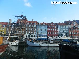 [P34] Nyhavn, cel mai frumos si pastelat loc din Copenhaga » foto by ileanaxperta*
 - 
<span class="allrVoted glyphicon glyphicon-heart hidden" id="av602754"></span>
<a class="m-l-10 hidden" id="sv602754" onclick="voting_Foto_DelVot(,602754,4424)" role="button">șterge vot <span class="glyphicon glyphicon-remove"></span></a>
<a id="v9602754" class=" c-red"  onclick="voting_Foto_SetVot(602754)" role="button"><span class="glyphicon glyphicon-heart-empty"></span> <b>LIKE</b> = Votează poza</a> <img class="hidden"  id="f602754W9" src="/imagini/loader.gif" border="0" /><span class="AjErrMes hidden" id="e602754ErM"></span>