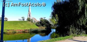 [P46] Parcul Churchil - în plan îndepărtat Biserica Sf.Alban » foto by gettyy
 - 
<span class="allrVoted glyphicon glyphicon-heart hidden" id="av1159661"></span>
<a class="m-l-10 hidden" id="sv1159661" onclick="voting_Foto_DelVot(,1159661,4424)" role="button">șterge vot <span class="glyphicon glyphicon-remove"></span></a>
<a id="v91159661" class=" c-red"  onclick="voting_Foto_SetVot(1159661)" role="button"><span class="glyphicon glyphicon-heart-empty"></span> <b>LIKE</b> = Votează poza</a> <img class="hidden"  id="f1159661W9" src="/imagini/loader.gif" border="0" /><span class="AjErrMes hidden" id="e1159661ErM"></span>