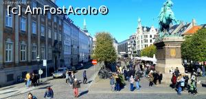[P05] Copenhaga - Noua Piaţă Regală, în mijlocul căreia tronează statuia ecvestră a Regelui Cristian al V-lea. » foto by gettyy
 - 
<span class="allrVoted glyphicon glyphicon-heart hidden" id="av1159620"></span>
<a class="m-l-10 hidden" id="sv1159620" onclick="voting_Foto_DelVot(,1159620,4424)" role="button">șterge vot <span class="glyphicon glyphicon-remove"></span></a>
<a id="v91159620" class=" c-red"  onclick="voting_Foto_SetVot(1159620)" role="button"><span class="glyphicon glyphicon-heart-empty"></span> <b>LIKE</b> = Votează poza</a> <img class="hidden"  id="f1159620W9" src="/imagini/loader.gif" border="0" /><span class="AjErrMes hidden" id="e1159620ErM"></span>