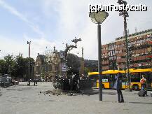[P10] Dragespringvandet, Fântâna Balaurului, din faţa Primăriei. În plan secund, se vede intrarea la Tivoli » foto by Costi
 - 
<span class="allrVoted glyphicon glyphicon-heart hidden" id="av160639"></span>
<a class="m-l-10 hidden" id="sv160639" onclick="voting_Foto_DelVot(,160639,4424)" role="button">șterge vot <span class="glyphicon glyphicon-remove"></span></a>
<a id="v9160639" class=" c-red"  onclick="voting_Foto_SetVot(160639)" role="button"><span class="glyphicon glyphicon-heart-empty"></span> <b>LIKE</b> = Votează poza</a> <img class="hidden"  id="f160639W9" src="/imagini/loader.gif" border="0" /><span class="AjErrMes hidden" id="e160639ErM"></span>