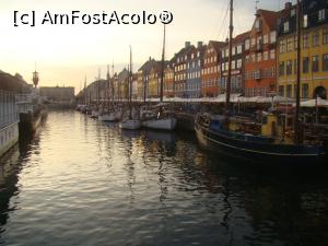 [P04] Nyhavn la apus » foto by Marius 72
 - 
<span class="allrVoted glyphicon glyphicon-heart hidden" id="av967362"></span>
<a class="m-l-10 hidden" id="sv967362" onclick="voting_Foto_DelVot(,967362,4424)" role="button">șterge vot <span class="glyphicon glyphicon-remove"></span></a>
<a id="v9967362" class=" c-red"  onclick="voting_Foto_SetVot(967362)" role="button"><span class="glyphicon glyphicon-heart-empty"></span> <b>LIKE</b> = Votează poza</a> <img class="hidden"  id="f967362W9" src="/imagini/loader.gif" border="0" /><span class="AjErrMes hidden" id="e967362ErM"></span>