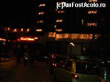 [P01] Hotelul vazut de afara, impodobit ca pentru sarbatoare, in asteptarea colindatorilor » foto by maximus1976
 - 
<span class="allrVoted glyphicon glyphicon-heart hidden" id="av387530"></span>
<a class="m-l-10 hidden" id="sv387530" onclick="voting_Foto_DelVot(,387530,4437)" role="button">șterge vot <span class="glyphicon glyphicon-remove"></span></a>
<a id="v9387530" class=" c-red"  onclick="voting_Foto_SetVot(387530)" role="button"><span class="glyphicon glyphicon-heart-empty"></span> <b>LIKE</b> = Votează poza</a> <img class="hidden"  id="f387530W9" src="/imagini/loader.gif" border="0" /><span class="AjErrMes hidden" id="e387530ErM"></span>
