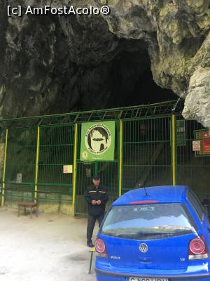 [P11] Intrarea-n peșteră » foto by Yersinia Pestis
 - 
<span class="allrVoted glyphicon glyphicon-heart hidden" id="av902736"></span>
<a class="m-l-10 hidden" id="sv902736" onclick="voting_Foto_DelVot(,902736,4440)" role="button">șterge vot <span class="glyphicon glyphicon-remove"></span></a>
<a id="v9902736" class=" c-red"  onclick="voting_Foto_SetVot(902736)" role="button"><span class="glyphicon glyphicon-heart-empty"></span> <b>LIKE</b> = Votează poza</a> <img class="hidden"  id="f902736W9" src="/imagini/loader.gif" border="0" /><span class="AjErrMes hidden" id="e902736ErM"></span>