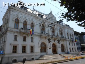 [P08] Galați - Palatul Prefecturii, cel mai frumos edificiu din oraș.  » foto by iulianic
 - 
<span class="allrVoted glyphicon glyphicon-heart hidden" id="av883609"></span>
<a class="m-l-10 hidden" id="sv883609" onclick="voting_Foto_DelVot(,883609,4457)" role="button">șterge vot <span class="glyphicon glyphicon-remove"></span></a>
<a id="v9883609" class=" c-red"  onclick="voting_Foto_SetVot(883609)" role="button"><span class="glyphicon glyphicon-heart-empty"></span> <b>LIKE</b> = Votează poza</a> <img class="hidden"  id="f883609W9" src="/imagini/loader.gif" border="0" /><span class="AjErrMes hidden" id="e883609ErM"></span>