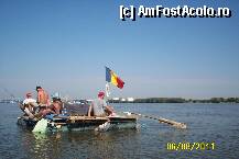 [P39] La o partida de pescuit, inainte de a se lasa in voia Dunarii. In departare - Santierul Naval Galati » foto by Alina53
 - 
<span class="allrVoted glyphicon glyphicon-heart hidden" id="av239324"></span>
<a class="m-l-10 hidden" id="sv239324" onclick="voting_Foto_DelVot(,239324,4457)" role="button">șterge vot <span class="glyphicon glyphicon-remove"></span></a>
<a id="v9239324" class=" c-red"  onclick="voting_Foto_SetVot(239324)" role="button"><span class="glyphicon glyphicon-heart-empty"></span> <b>LIKE</b> = Votează poza</a> <img class="hidden"  id="f239324W9" src="/imagini/loader.gif" border="0" /><span class="AjErrMes hidden" id="e239324ErM"></span>