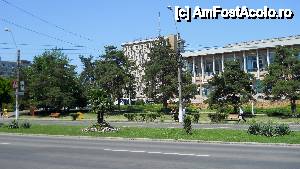 [P53] casa de cultura a sindicatelor-galati str brailei » foto by cotoranu
 - 
<span class="allrVoted glyphicon glyphicon-heart hidden" id="av396022"></span>
<a class="m-l-10 hidden" id="sv396022" onclick="voting_Foto_DelVot(,396022,4457)" role="button">șterge vot <span class="glyphicon glyphicon-remove"></span></a>
<a id="v9396022" class=" c-red"  onclick="voting_Foto_SetVot(396022)" role="button"><span class="glyphicon glyphicon-heart-empty"></span> <b>LIKE</b> = Votează poza</a> <img class="hidden"  id="f396022W9" src="/imagini/loader.gif" border="0" /><span class="AjErrMes hidden" id="e396022ErM"></span>