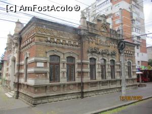[P06] Casa Balș. » foto by puiutea
 - 
<span class="allrVoted glyphicon glyphicon-heart hidden" id="av1306480"></span>
<a class="m-l-10 hidden" id="sv1306480" onclick="voting_Foto_DelVot(,1306480,4457)" role="button">șterge vot <span class="glyphicon glyphicon-remove"></span></a>
<a id="v91306480" class=" c-red"  onclick="voting_Foto_SetVot(1306480)" role="button"><span class="glyphicon glyphicon-heart-empty"></span> <b>LIKE</b> = Votează poza</a> <img class="hidden"  id="f1306480W9" src="/imagini/loader.gif" border="0" /><span class="AjErrMes hidden" id="e1306480ErM"></span>