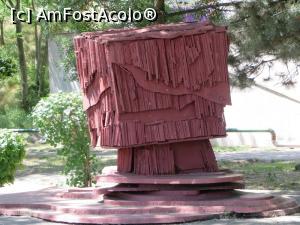 [P05] Sculpturile în metal de pe faleză - Galați.  » foto by tata123 🔱
 - 
<span class="allrVoted glyphicon glyphicon-heart hidden" id="av864324"></span>
<a class="m-l-10 hidden" id="sv864324" onclick="voting_Foto_DelVot(,864324,4457)" role="button">șterge vot <span class="glyphicon glyphicon-remove"></span></a>
<a id="v9864324" class=" c-red"  onclick="voting_Foto_SetVot(864324)" role="button"><span class="glyphicon glyphicon-heart-empty"></span> <b>LIKE</b> = Votează poza</a> <img class="hidden"  id="f864324W9" src="/imagini/loader.gif" border="0" /><span class="AjErrMes hidden" id="e864324ErM"></span>