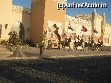 [P02] intrarea la albatros palace (poza langa usa de intrare) » foto by ghecamelia
 - 
<span class="allrVoted glyphicon glyphicon-heart hidden" id="av47016"></span>
<a class="m-l-10 hidden" id="sv47016" onclick="voting_Foto_DelVot(,47016,4459)" role="button">șterge vot <span class="glyphicon glyphicon-remove"></span></a>
<a id="v947016" class=" c-red"  onclick="voting_Foto_SetVot(47016)" role="button"><span class="glyphicon glyphicon-heart-empty"></span> <b>LIKE</b> = Votează poza</a> <img class="hidden"  id="f47016W9" src="/imagini/loader.gif" border="0" /><span class="AjErrMes hidden" id="e47016ErM"></span>