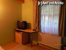 [P16] Vedeti ca tv-ul merge prin Digi tv; ca sa nu mai spun ca semnal de telefon nu prea exista, decat vodafone intr-un colt in parcare! » foto by trandafir 1970*
 - 
<span class="allrVoted glyphicon glyphicon-heart hidden" id="av117720"></span>
<a class="m-l-10 hidden" id="sv117720" onclick="voting_Foto_DelVot(,117720,4472)" role="button">șterge vot <span class="glyphicon glyphicon-remove"></span></a>
<a id="v9117720" class=" c-red"  onclick="voting_Foto_SetVot(117720)" role="button"><span class="glyphicon glyphicon-heart-empty"></span> <b>LIKE</b> = Votează poza</a> <img class="hidden"  id="f117720W9" src="/imagini/loader.gif" border="0" /><span class="AjErrMes hidden" id="e117720ErM"></span>