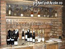 [P07] Din aceste sticle se serveste vinul pentru degustari » foto by ionescunic
 - 
<span class="allrVoted glyphicon glyphicon-heart hidden" id="av40335"></span>
<a class="m-l-10 hidden" id="sv40335" onclick="voting_Foto_DelVot(,40335,4507)" role="button">șterge vot <span class="glyphicon glyphicon-remove"></span></a>
<a id="v940335" class=" c-red"  onclick="voting_Foto_SetVot(40335)" role="button"><span class="glyphicon glyphicon-heart-empty"></span> <b>LIKE</b> = Votează poza</a> <img class="hidden"  id="f40335W9" src="/imagini/loader.gif" border="0" /><span class="AjErrMes hidden" id="e40335ErM"></span>